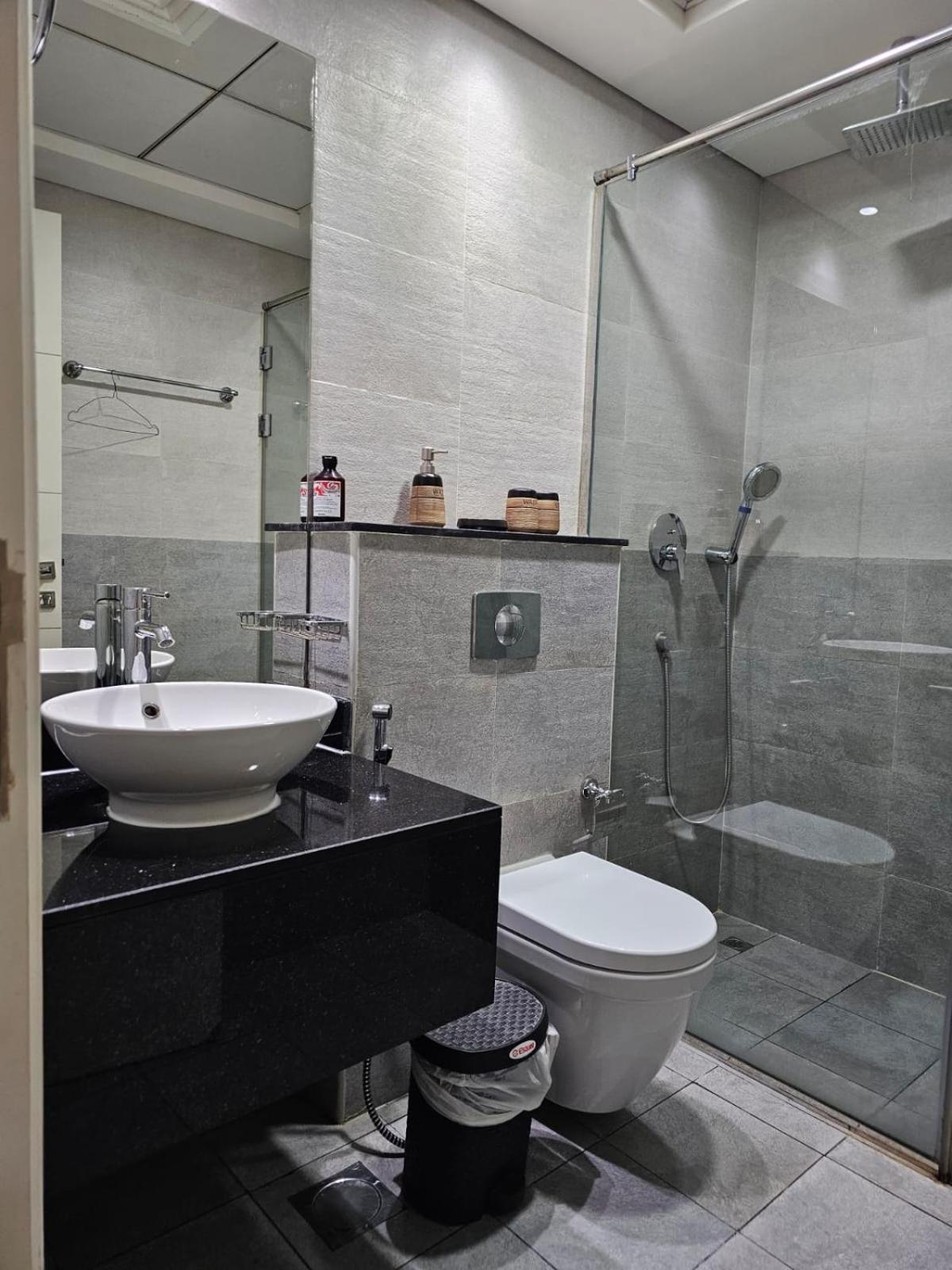 Homes2retreat - Cozy & Elegant In Jvc Apartment